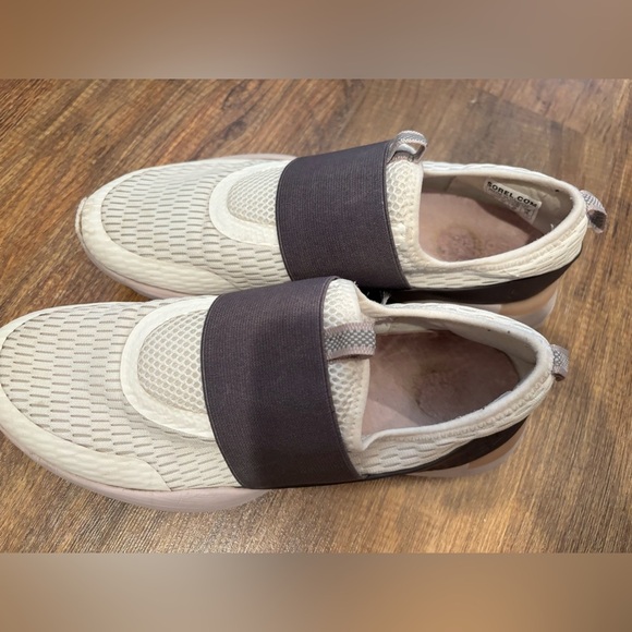 Sorel Women's Sneakers in White and Gray - Picture 14 of 15